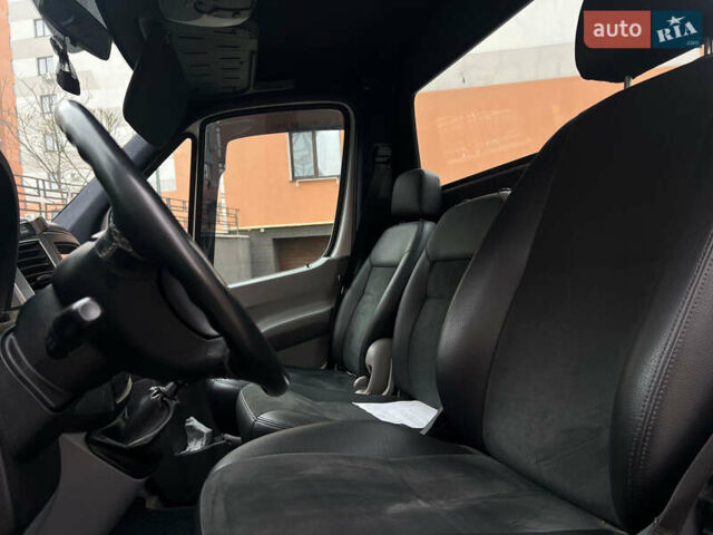 Белый Мерседес Sprinter, объемом двигателя 2.2 л и пробегом 320 тыс. км за 18400 $, фото 17 на Automoto.ua