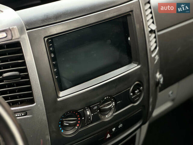 Білий Мерседес Sprinter, об'ємом двигуна 2.2 л та пробігом 320 тис. км за 18400 $, фото 19 на Automoto.ua