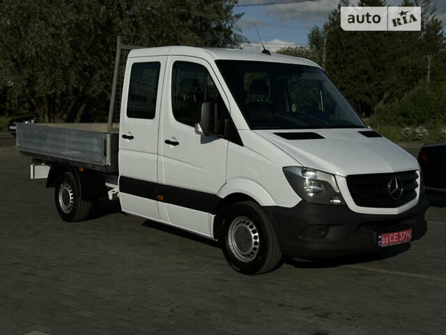 Белый Мерседес Sprinter, объемом двигателя 2.2 л и пробегом 255 тыс. км за 19999 $, фото 2 на Automoto.ua