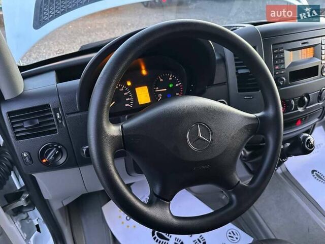 Белый Мерседес Sprinter, объемом двигателя 2.2 л и пробегом 161 тыс. км за 19800 $, фото 25 на Automoto.ua