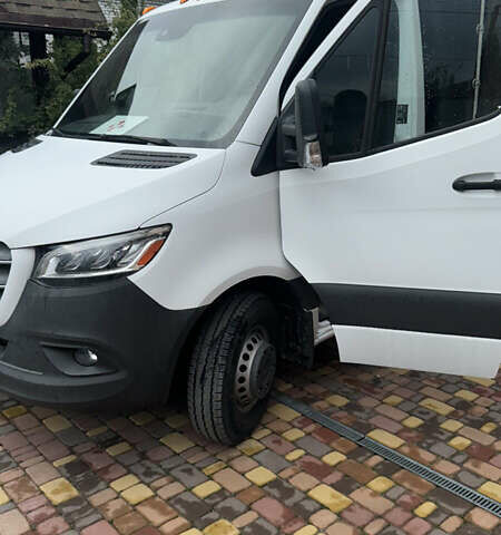 Белый Мерседес Sprinter, объемом двигателя 2.99 л и пробегом 20 тыс. км за 55990 $, фото 5 на Automoto.ua