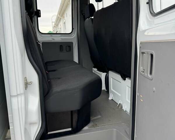 Белый Мерседес Sprinter, объемом двигателя 0 л и пробегом 139 тыс. км за 27900 $, фото 20 на Automoto.ua