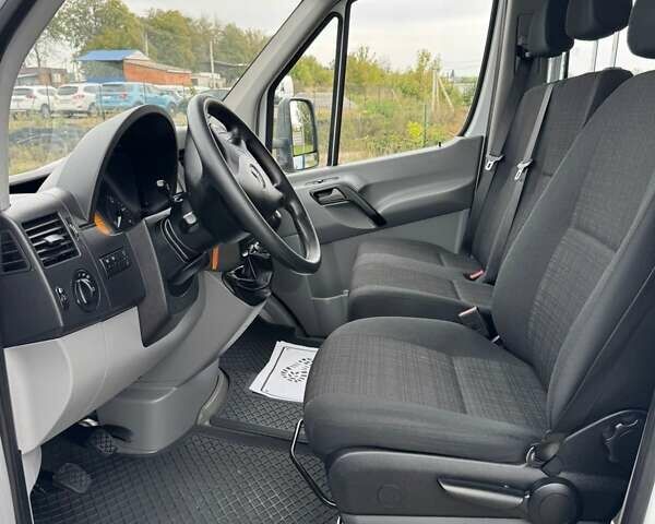 Белый Мерседес Sprinter, объемом двигателя 0 л и пробегом 139 тыс. км за 27900 $, фото 22 на Automoto.ua