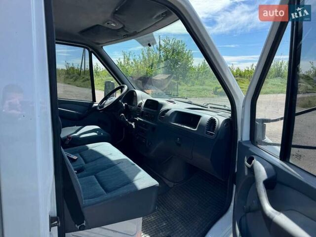 Мерседес Sprinter 2002 в Белой Церкве на Automoto.ua Белый Мерседес Sprinter, объемом двигателя 2.69 л и пробегом 461 тыс. км за 20500 $, фото 13 на Automoto.ua