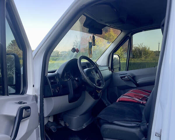 Білий Мерседес Sprinter, об'ємом двигуна 2.15 л та пробігом 530 тис. км за 16000 $, фото 8 на Automoto.ua