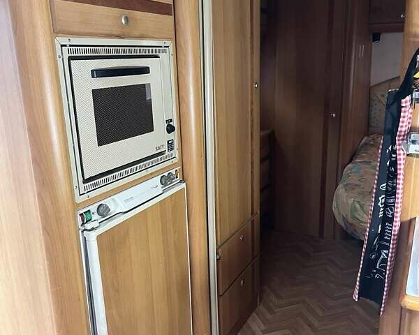 Белый Мерседес Sprinter, объемом двигателя 2.9 л и пробегом 200 тыс. км за 7900 $, фото 4 на Automoto.ua