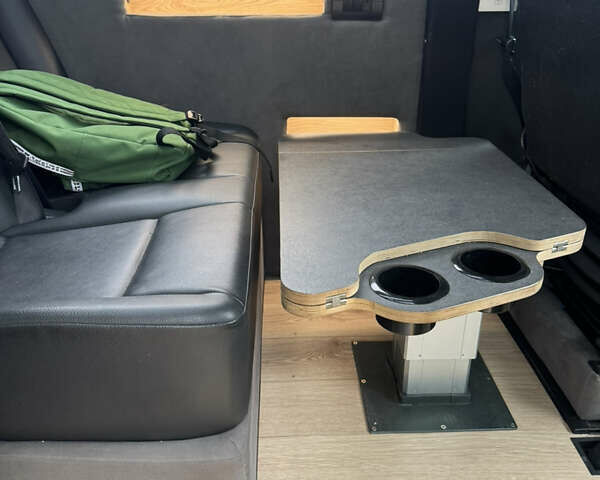 Белый Мерседес Sprinter, объемом двигателя 2.14 л и пробегом 253 тыс. км за 53000 $, фото 39 на Automoto.ua