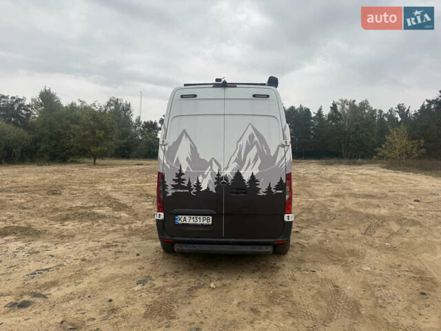 Белый Мерседес Sprinter, объемом двигателя 2.14 л и пробегом 253 тыс. км за 53000 $, фото 6 на Automoto.ua