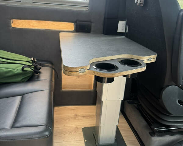 Белый Мерседес Sprinter, объемом двигателя 2.14 л и пробегом 253 тыс. км за 53000 $, фото 38 на Automoto.ua