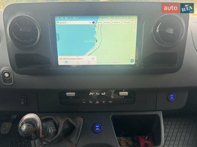 Белый Мерседес Sprinter, объемом двигателя 2.14 л и пробегом 253 тыс. км за 53000 $, фото 25 на Automoto.ua