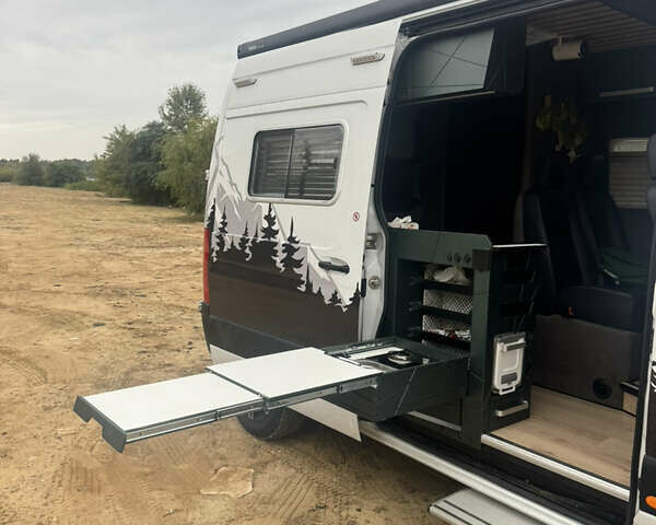 Белый Мерседес Sprinter, объемом двигателя 2.14 л и пробегом 253 тыс. км за 53000 $, фото 10 на Automoto.ua