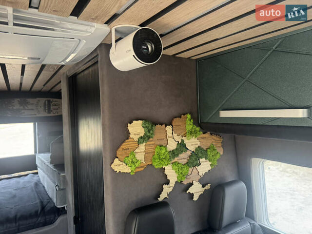 Белый Мерседес Sprinter, объемом двигателя 2.14 л и пробегом 253 тыс. км за 53000 $, фото 32 на Automoto.ua