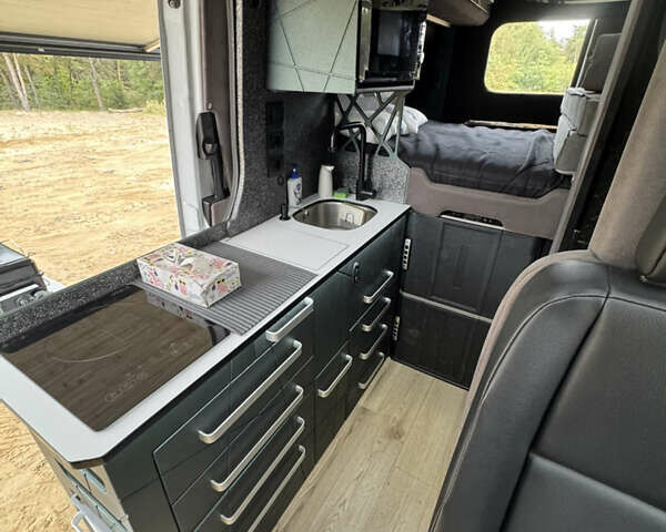 Белый Мерседес Sprinter, объемом двигателя 2.14 л и пробегом 253 тыс. км за 53000 $, фото 47 на Automoto.ua