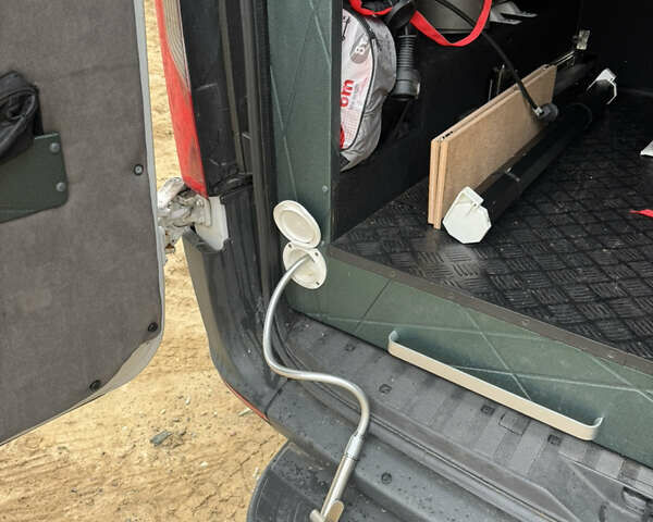 Белый Мерседес Sprinter, объемом двигателя 2.14 л и пробегом 253 тыс. км за 53000 $, фото 57 на Automoto.ua