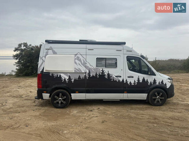 Белый Мерседес Sprinter, объемом двигателя 2.14 л и пробегом 253 тыс. км за 53000 $, фото 5 на Automoto.ua