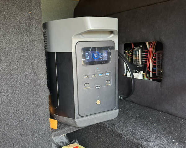 Белый Мерседес Sprinter, объемом двигателя 2.14 л и пробегом 253 тыс. км за 53000 $, фото 55 на Automoto.ua