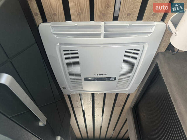 Белый Мерседес Sprinter, объемом двигателя 2.14 л и пробегом 253 тыс. км за 53000 $, фото 33 на Automoto.ua