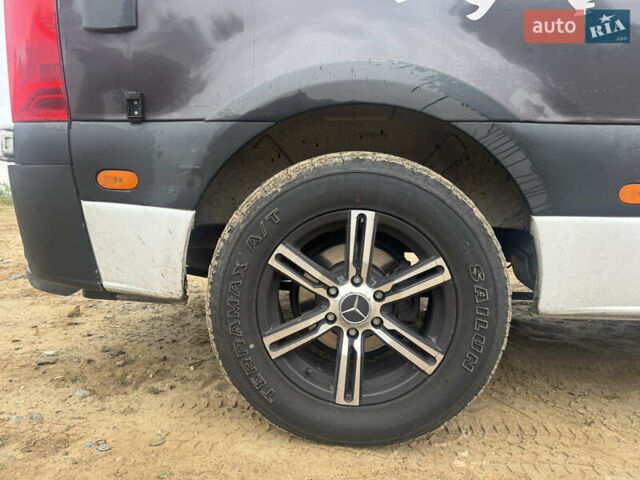 Белый Мерседес Sprinter, объемом двигателя 2.14 л и пробегом 253 тыс. км за 53000 $, фото 7 на Automoto.ua