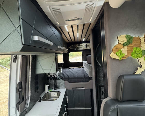Белый Мерседес Sprinter, объемом двигателя 2.14 л и пробегом 253 тыс. км за 53000 $, фото 44 на Automoto.ua