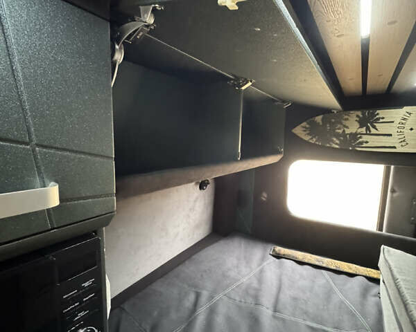 Белый Мерседес Sprinter, объемом двигателя 2.14 л и пробегом 253 тыс. км за 53000 $, фото 49 на Automoto.ua
