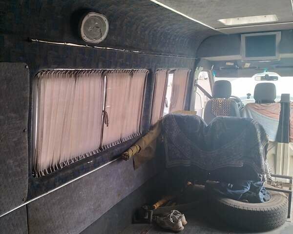 Білий Мерседес Sprinter, об'ємом двигуна 2.69 л та пробігом 950 тис. км за 13000 $, фото 4 на Automoto.ua