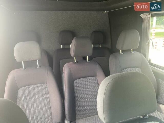 Белый Мерседес Sprinter, объемом двигателя 2.2 л и пробегом 480 тыс. км за 12000 $, фото 13 на Automoto.ua