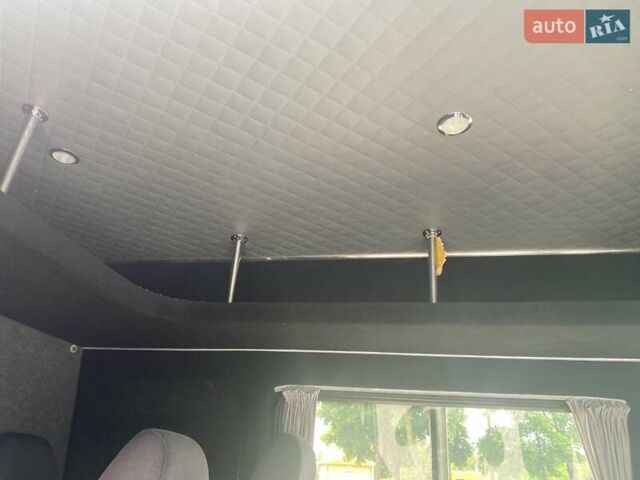 Белый Мерседес Sprinter, объемом двигателя 2.2 л и пробегом 480 тыс. км за 12000 $, фото 15 на Automoto.ua