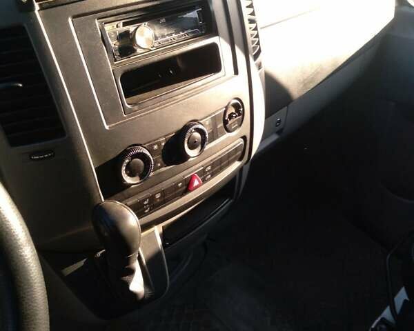 Белый Мерседес Sprinter, объемом двигателя 0 л и пробегом 307 тыс. км за 12000 $, фото 3 на Automoto.ua