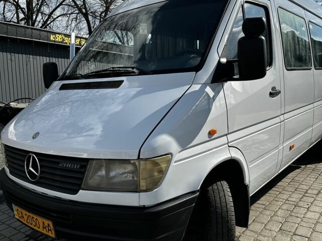 Белый Мерседес Sprinter, объемом двигателя 2.9 л и пробегом 32 тыс. км за 9145 $, фото 3 на Automoto.ua