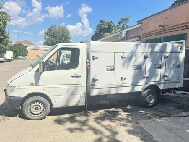 Белый Мерседес Sprinter, объемом двигателя 2.9 л и пробегом 315 тыс. км за 6510 $, фото 1 на Automoto.ua