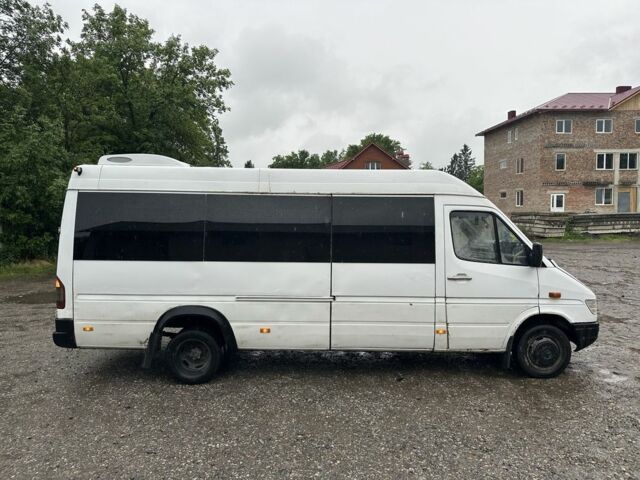 Белый Мерседес Sprinter, объемом двигателя 2.9 л и пробегом 360 тыс. км за 5871 $, фото 5 на Automoto.ua