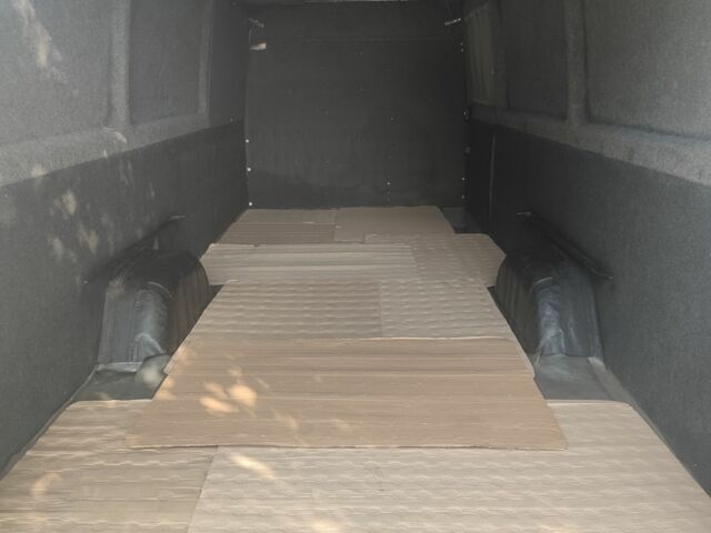 Білий Мерседес Sprinter, об'ємом двигуна 2.7 л та пробігом 730 тис. км за 12022 $, фото 6 на Automoto.ua