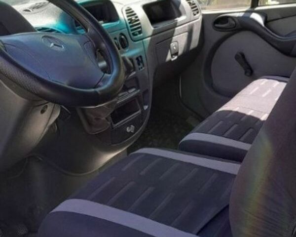 Белый Мерседес Sprinter, объемом двигателя 0 л и пробегом 430 тыс. км за 5000 $, фото 2 на Automoto.ua