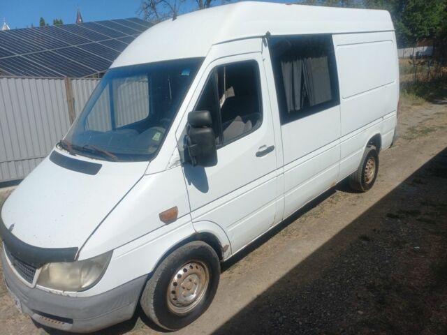 Білий Мерседес Sprinter, об'ємом двигуна 2.1 л та пробігом 580 тис. км за 4511 $, фото 4 на Automoto.ua
