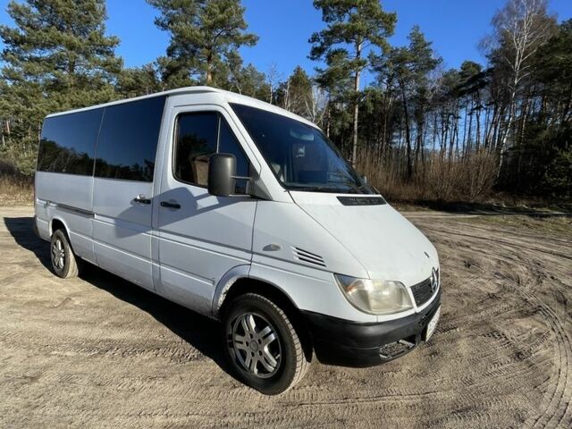 Белый Мерседес Sprinter, объемом двигателя 0 л и пробегом 300 тыс. км за 6200 $, фото 2 на Automoto.ua