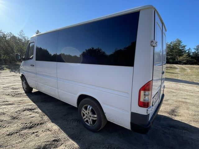 Белый Мерседес Sprinter, объемом двигателя 0 л и пробегом 300 тыс. км за 6200 $, фото 5 на Automoto.ua