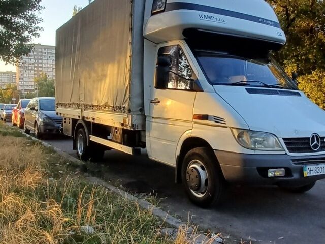 Белый Мерседес Sprinter, объемом двигателя 2.7 л и пробегом 804 тыс. км за 10984 $, фото 5 на Automoto.ua