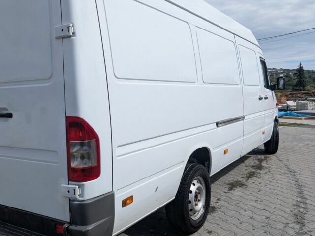 Білий Мерседес Sprinter, об'ємом двигуна 2.1 л та пробігом 525 тис. км за 7696 $, фото 5 на Automoto.ua