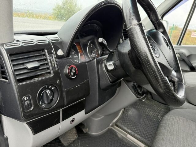 Білий Мерседес Sprinter, об'ємом двигуна 3 л та пробігом 650 тис. км за 16000 $, фото 15 на Automoto.ua