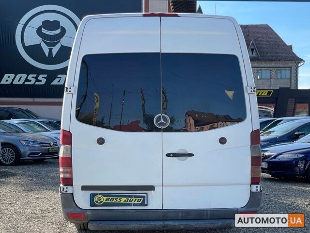 Белый Мерседес Sprinter, объемом двигателя 3 л и пробегом 200 тыс. км за 24000 $, фото 4 на Automoto.ua