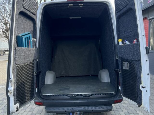 Білий Мерседес Sprinter, об'ємом двигуна 2.1 л та пробігом 400 тис. км за 20500 $, фото 1 на Automoto.ua