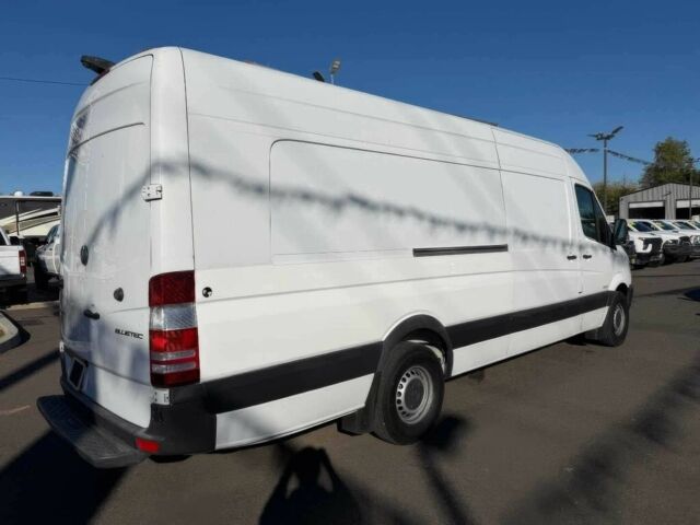 Білий Мерседес Sprinter, об'ємом двигуна 2.1 л та пробігом 70 тис. км за 7400 $, фото 3 на Automoto.ua