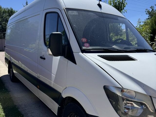 Белый Мерседес Sprinter, объемом двигателя 2.1 л и пробегом 450 тыс. км за 16802 $, фото 1 на Automoto.ua