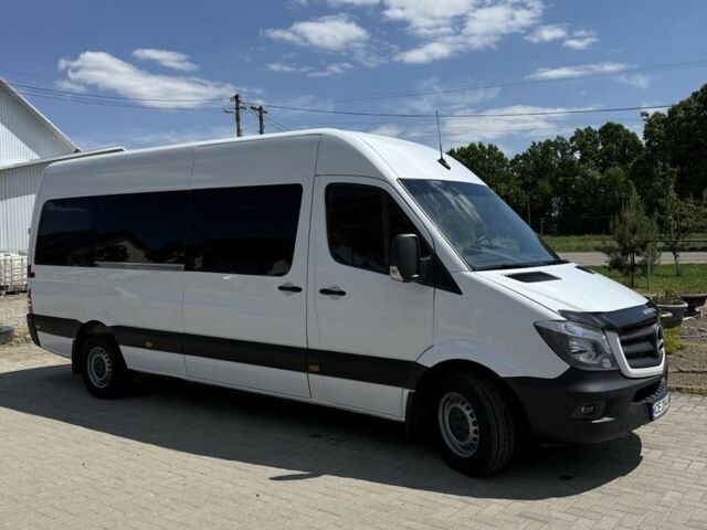 Белый Мерседес Sprinter, объемом двигателя 2.1 л и пробегом 625 тыс. км за 20000 $, фото 1 на Automoto.ua
