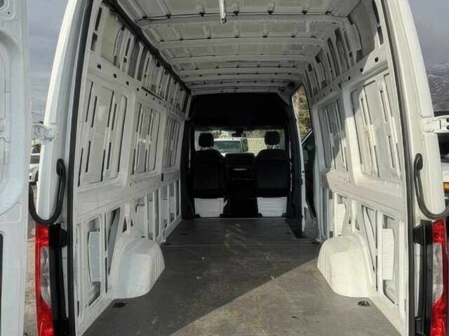 Белый Мерседес Sprinter, объемом двигателя 0 л и пробегом 38 тыс. км за 12000 $, фото 8 на Automoto.ua