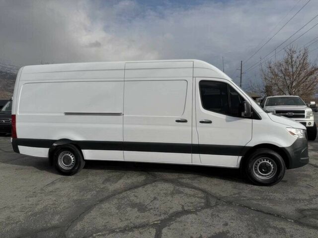 Белый Мерседес Sprinter, объемом двигателя 0 л и пробегом 38 тыс. км за 12000 $, фото 5 на Automoto.ua