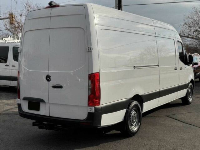 Белый Мерседес Sprinter, объемом двигателя 0 л и пробегом 38 тыс. км за 12000 $, фото 4 на Automoto.ua