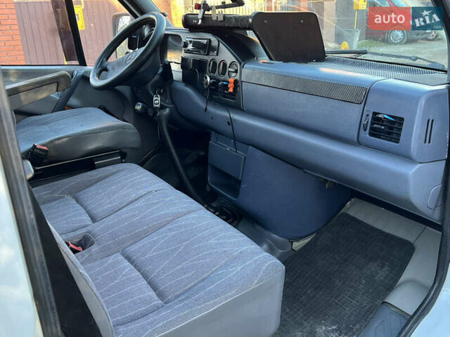 Мерседес Sprinter 1999 в Виннице на Automoto.ua Белый Мерседес Sprinter, объемом двигателя 2.87 л и пробегом 600 тыс. км за 9950 $, фото 5 на Automoto.ua