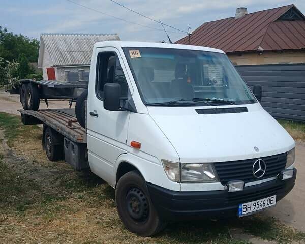 Білий Мерседес Sprinter, об'ємом двигуна 2.87 л та пробігом 325 тис. км за 11000 $, фото 1 на Automoto.ua