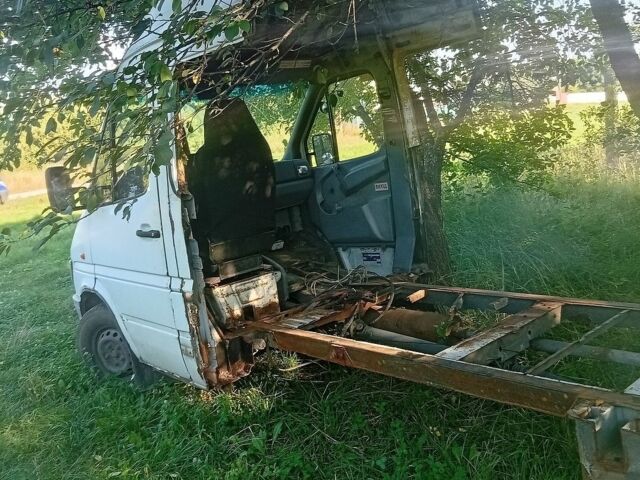 Білий Мерседес Sprinter, об'ємом двигуна 2.87 л та пробігом 300 тис. км за 5500 $, фото 1 на Automoto.ua